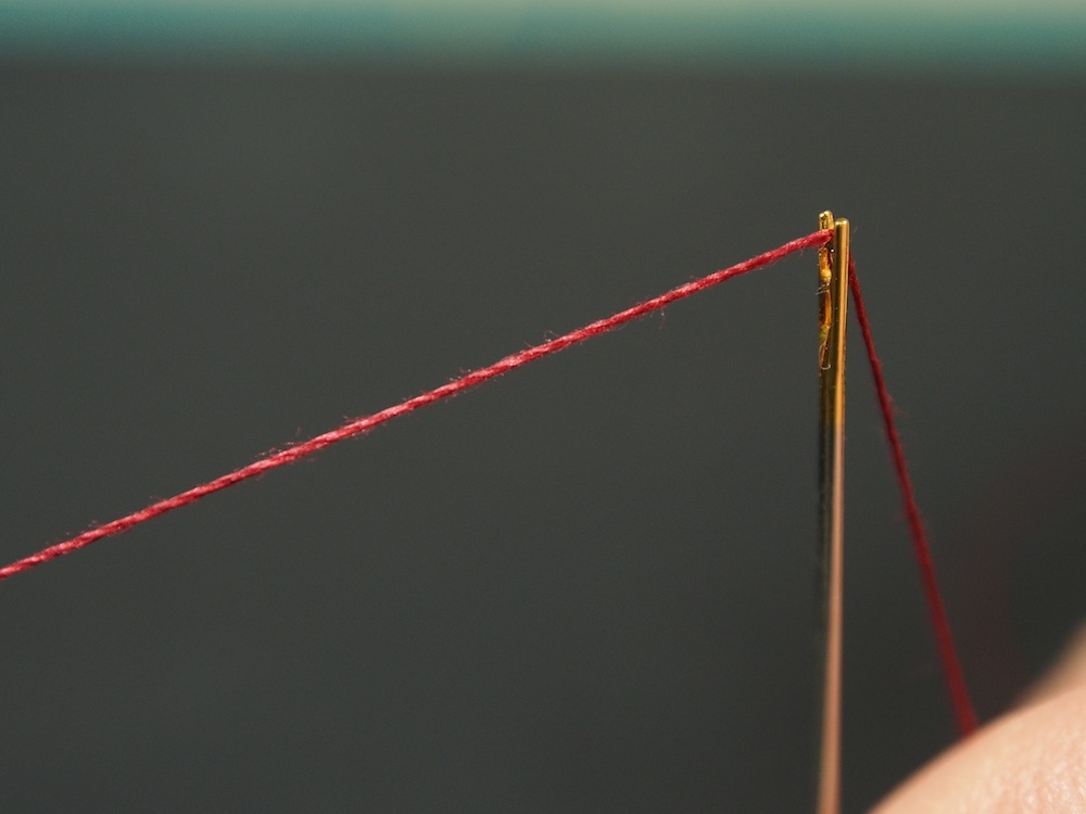 Self Threading Needles Explained 
