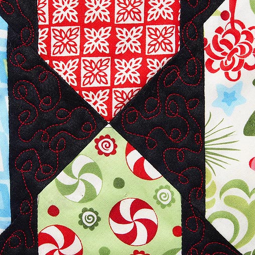Free Motion Loops – Quilting The Hatchet Template Table Runner